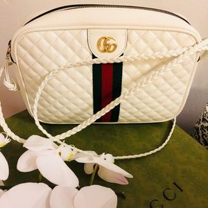 Authentic Gucci Quilted White Crossbody Bag.